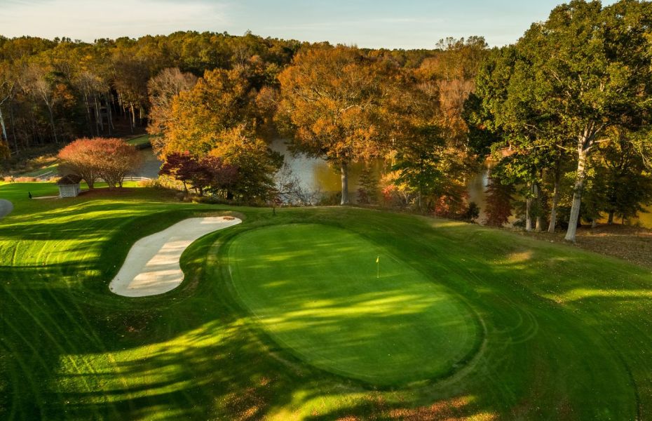 amateur players tour golf tournament at Kingsmill Resort