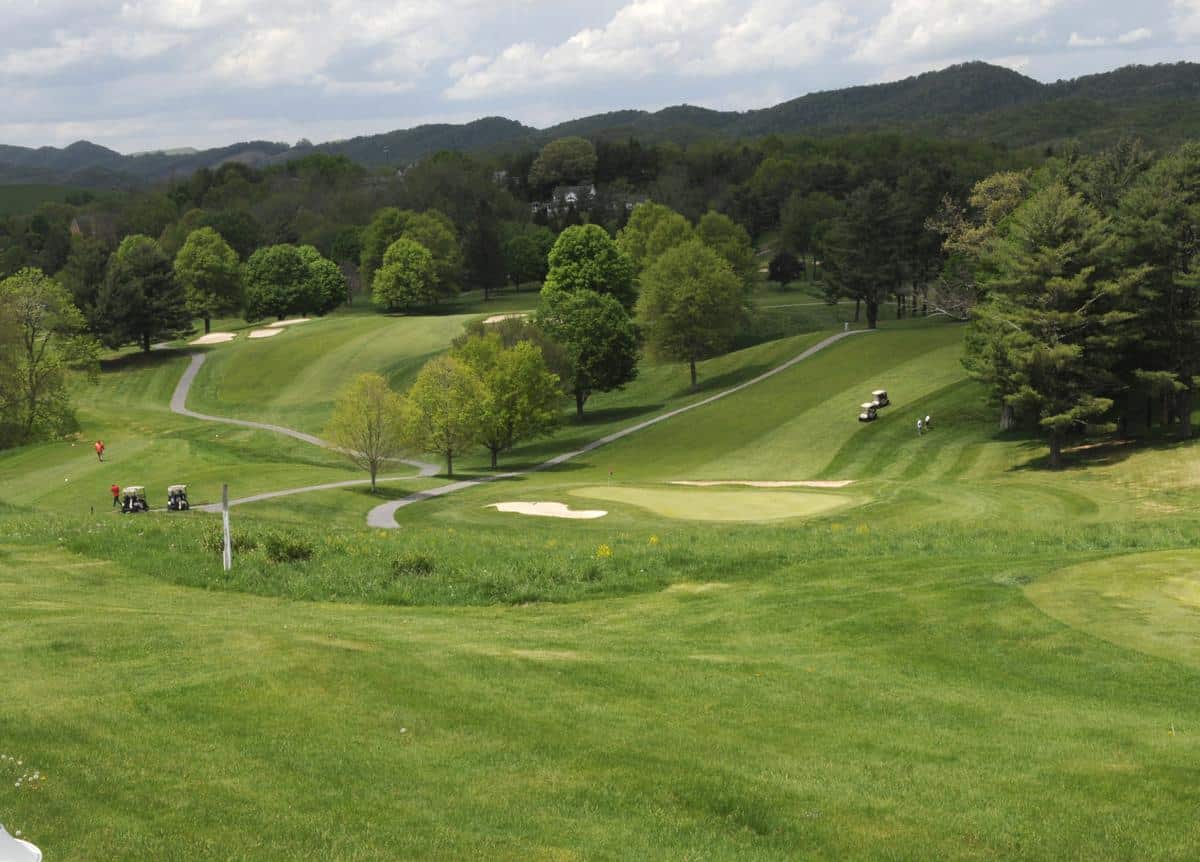 amateur players tour golf tournament