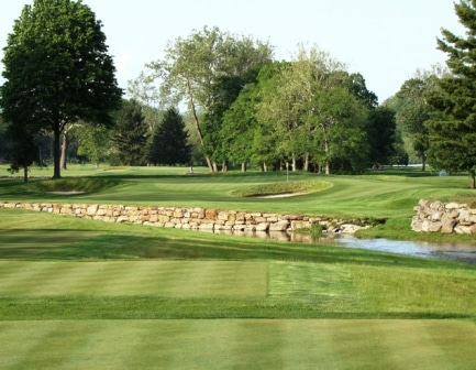 amateur players tour golf tournament