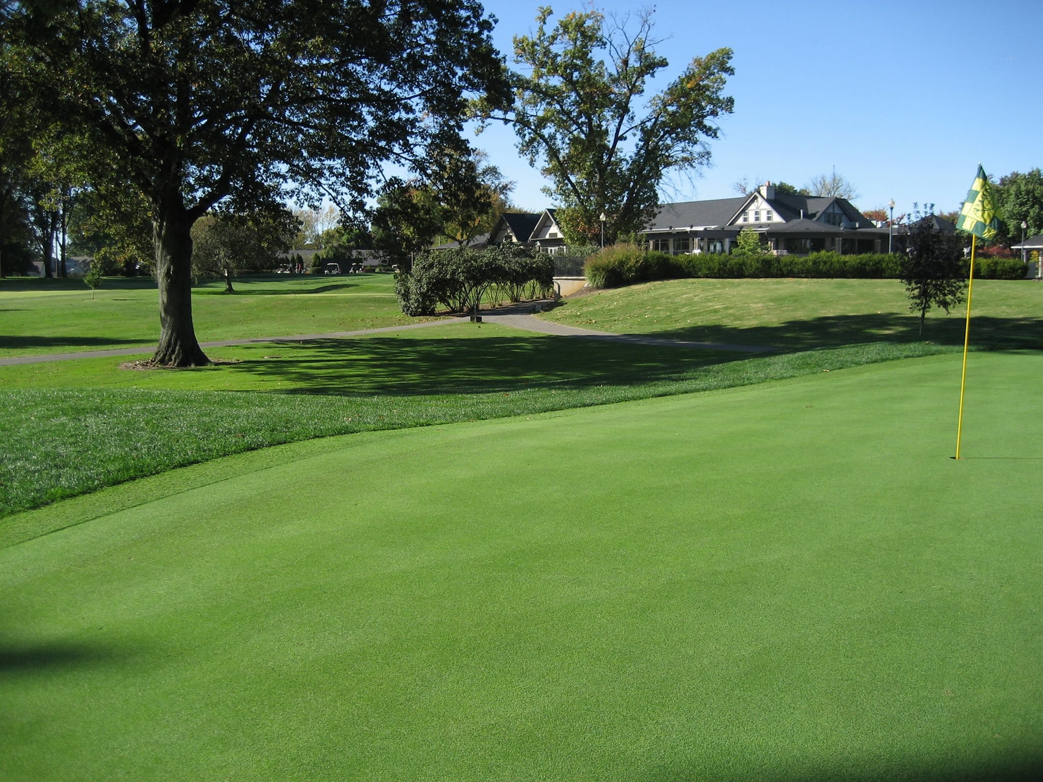 amateur players tour golf tournament