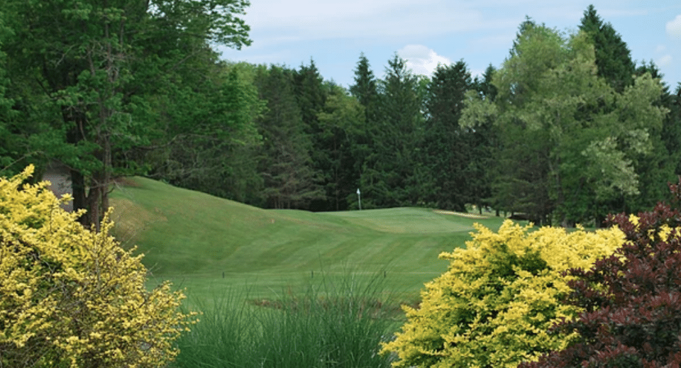 amateur players tour golf tournament