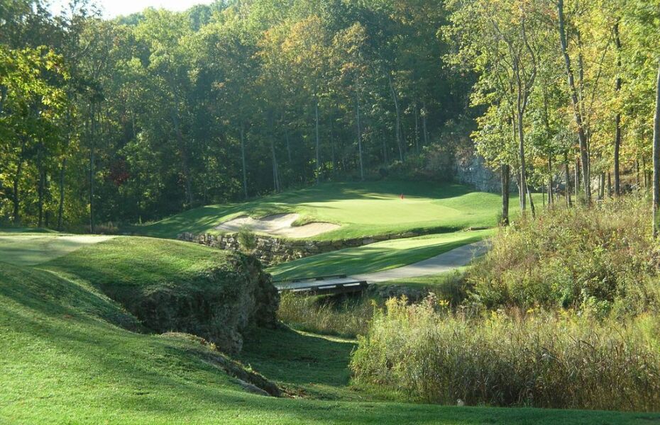 amateur players tour golf tournament